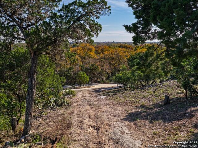 Image 20 of 25 For 476 Lakeview