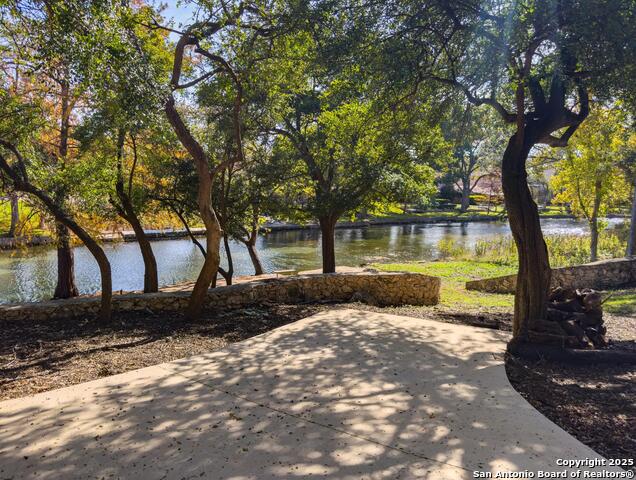 Image 23 of 25 For 476 Lakeview