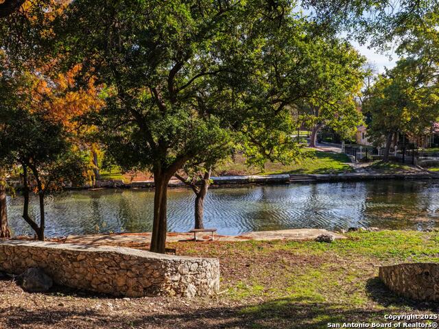 Image 24 of 25 For 476 Lakeview