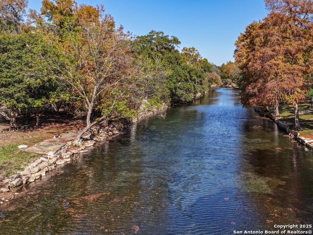 Image 5 of 25 For 476 Lakeview