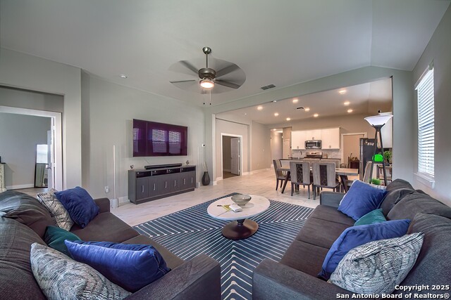 Image 5 of 22 For 14922 Palmer