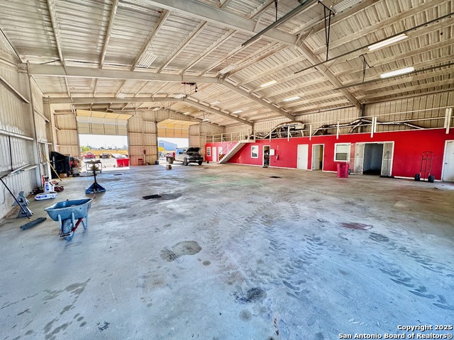 Image 21 of 29 For 14800 Ih 35 S