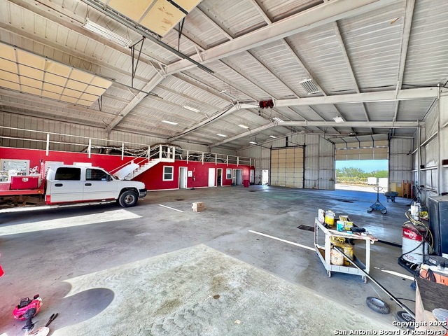 Image 22 of 29 For 14800 Ih 35 S