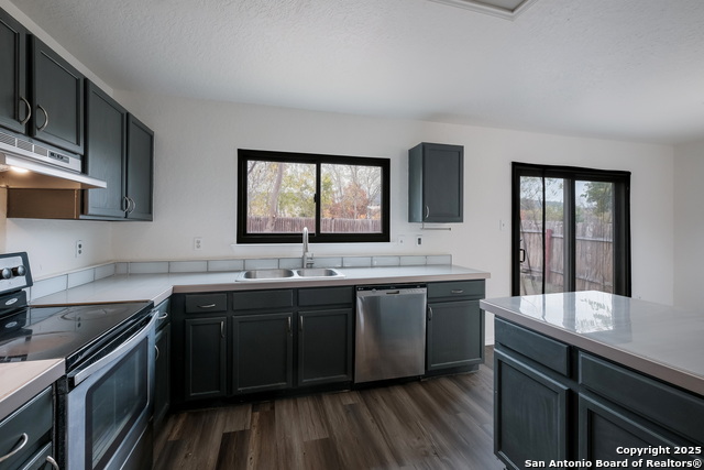 Image 21 of 36 For 7254 Ruby Palm