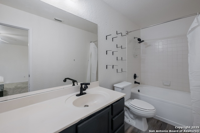 Image 27 of 36 For 7254 Ruby Palm