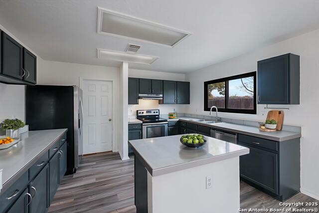 Image 3 of 36 For 7254 Ruby Palm