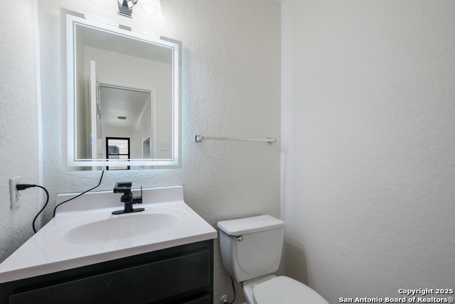 Image 32 of 36 For 7254 Ruby Palm