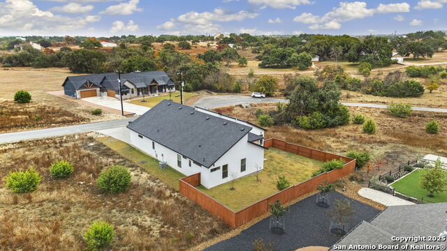 Image 33 of 40 For 217 Peter Kleid Loop