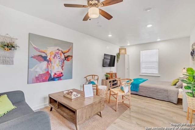 Image 11 of 36 For 1407 Leal  3