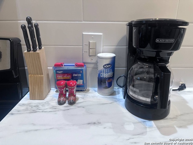 Image 21 of 36 For 1407 Leal  3