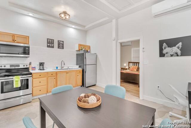 Image 32 of 36 For 1407 Leal  3