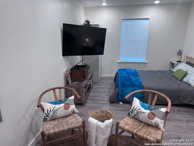 Image 6 of 36 For 1407 Leal  3