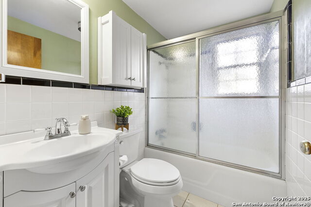 Listing photo id 27 for 315 Flying R Ranch