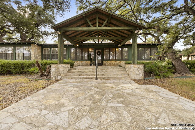 Listing photo id 2 for 315 Flying R Ranch