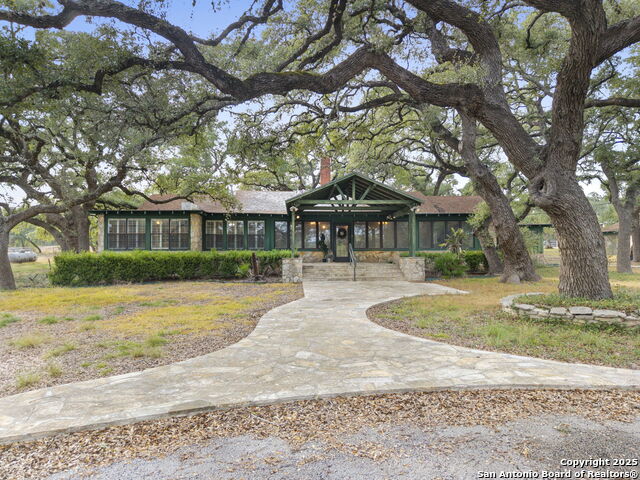 Listing photo id 46 for 315 Flying R Ranch