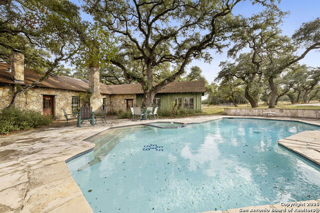 Listing photo id 74 for 315 Flying R Ranch