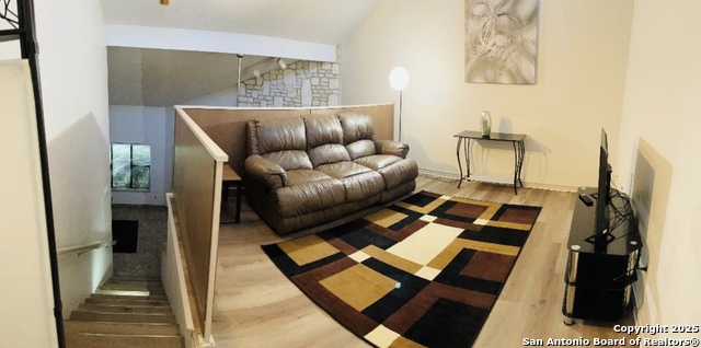 Image 3 of 21 For 8411 Echo Creek