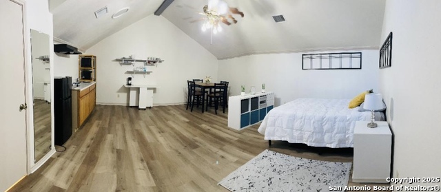 Image 4 of 21 For 8411 Echo Creek