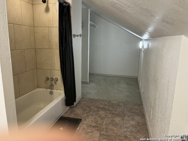 Image 9 of 21 For 8411 Echo Creek