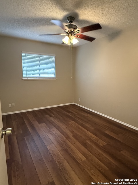 Image 22 of 47 For 5706 Gomer Pyle Dr