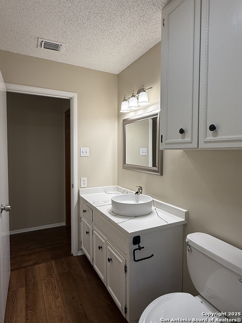 Image 26 of 47 For 5706 Gomer Pyle Dr