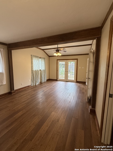 Image 31 of 47 For 5706 Gomer Pyle Dr