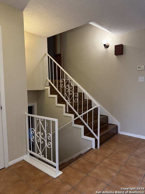 Image 5 of 47 For 5706 Gomer Pyle Dr