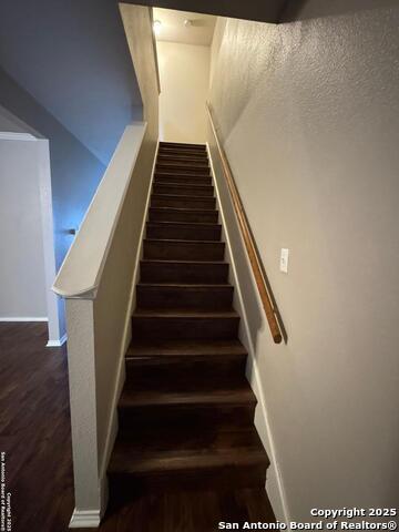 Image 21 of 29 For 7203 Snowden Crest