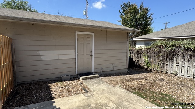 Image 27 of 29 For 7203 Snowden Crest