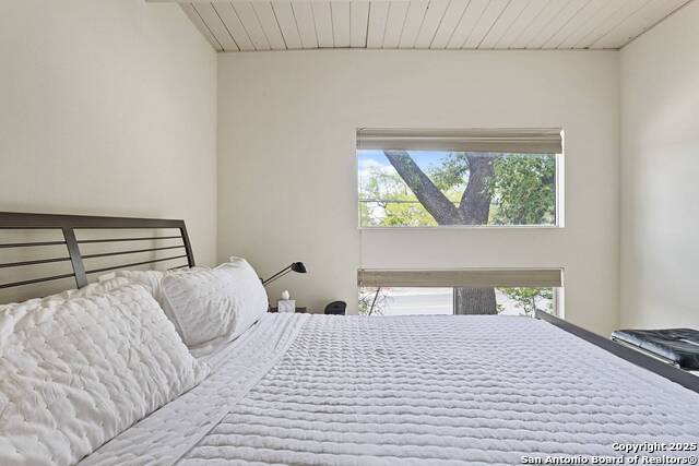 Image 18 of 29 For 3102 Eisenhauer Rd  1a