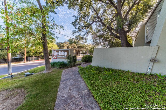 Image 3 of 29 For 3102 Eisenhauer Rd  1a