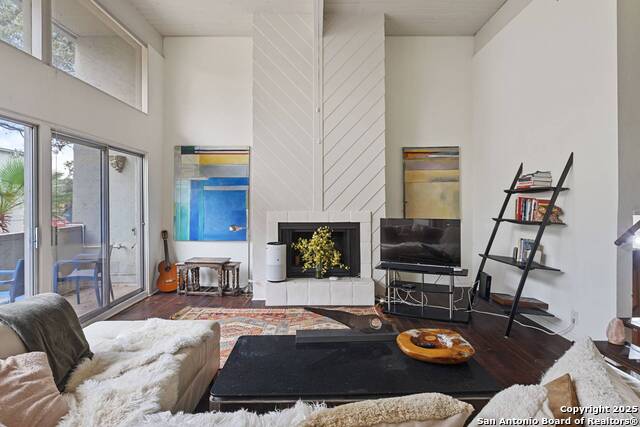 Image 8 of 29 For 3102 Eisenhauer Rd  1a