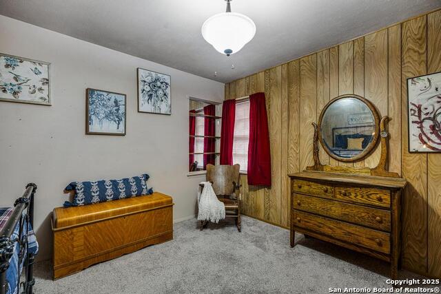 Listing photo id 10 for 943 Deely Pl