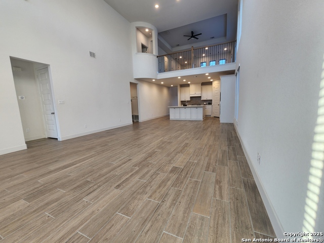 Listing photo id 11 for 12510 Thrall