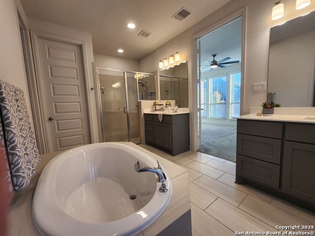 Listing photo id 14 for 12510 Thrall