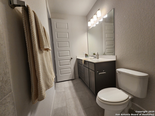 Listing photo id 19 for 12510 Thrall