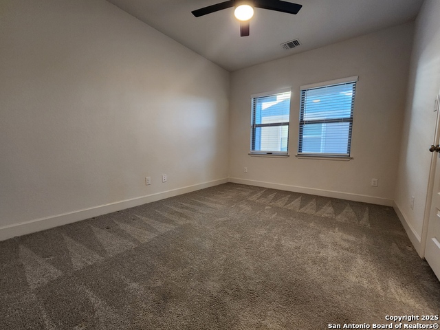 Listing photo id 24 for 12510 Thrall