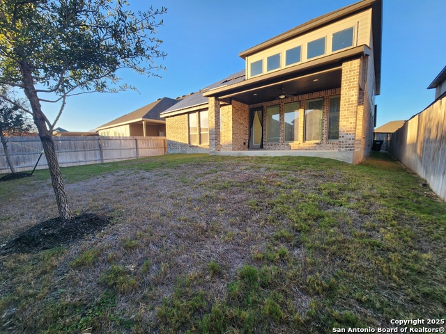 Listing photo id 29 for 12510 Thrall