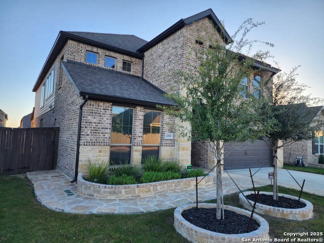 Listing photo id 33 for 12510 Thrall