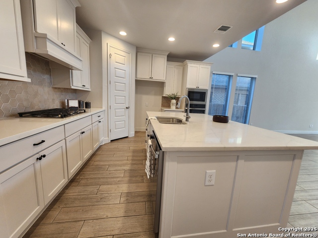 Listing photo id 6 for 12510 Thrall