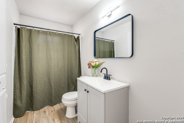 Listing photo id 14 for 322 Kate Schenck