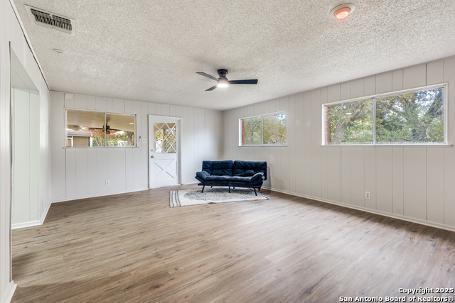 Listing photo id 6 for 322 Kate Schenck