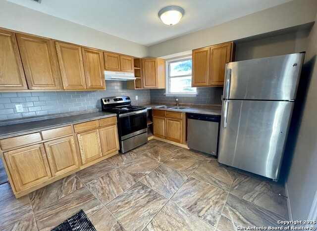 Image 10 of 19 For 456 Melody