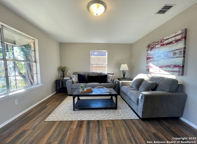 Image 5 of 19 For 456 Melody