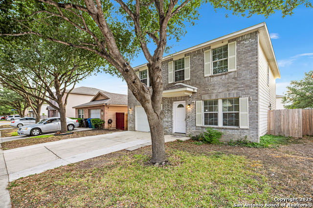 Listing photo id 40 for 8815 Mission Mdw