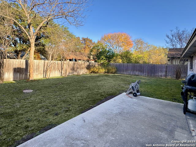 Image 16 of 17 For 14219 Chadbourne