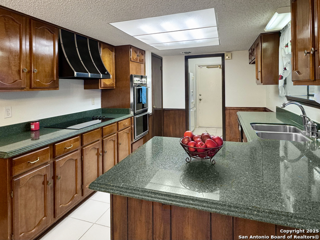 Image 6 of 17 For 14219 Chadbourne