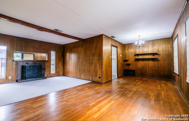 Image 7 of 15 For 102 Raleigh  