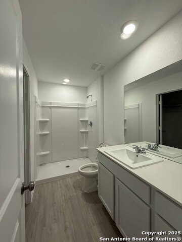 Image 7 of 13 For 3914 Greensfield Way