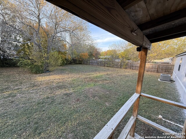 Image 27 of 36 For 13835 Owl Tree